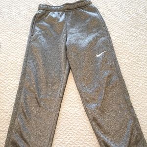Nike youth medium sweat pants